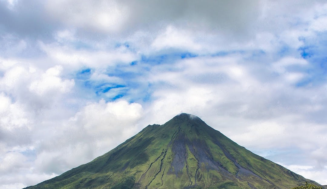 🇨🇷 Baddies x Costa Rica | 6-Day Volcano, Rainforest & Waterfall Adventure